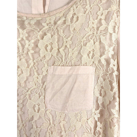 Chicos 2 / Large Lace Front Top Button Back Pale Pink Soft Girl Romantic Pastels - Picture 6 of 13
